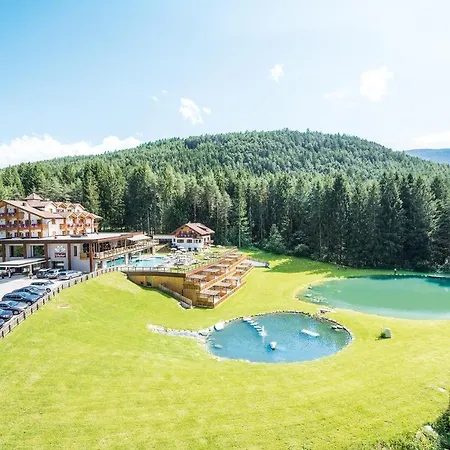 Weiher Hotel Falzes